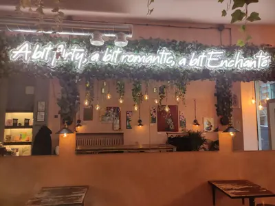 Enchanté Café