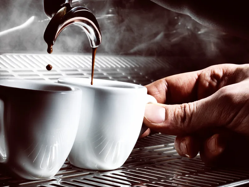 Kaffecentralen, erikoiskahvipaahtimo ja laiteshop Kampissa