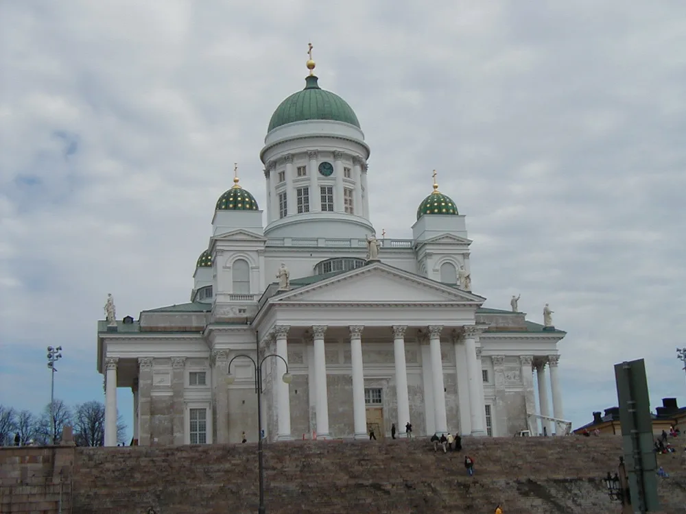 Helsinki Cathedral, Senate Square